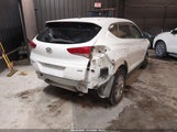 Hyundai Tucson Se KM8J2CA44JU684266 снимка