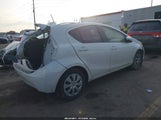 Toyota Prius C Two JTDKDTB31C1028118 снимка