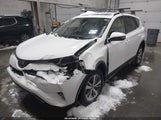 Toyota Rav4 Xle JTMRFREV4JJ745795 снимка