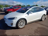 Tesla Model X 60D/70D/75D/90D/P100D 5YJXCBE2XGF008775 снимка