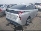 Toyota Prius Two Eco JTDKARFU6J3547231 снимка
