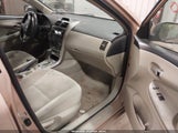 Toyota Corolla Le 2T1BU4EE1CC897381 снимка