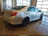 Toyota Camry Le 4T4BF1FK1ER382868 снимка