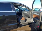 Audi Q3 2.0T Premium Plus WA1EFCFS9FR010605 снимка