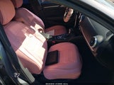 Audi A3 40 Titanium Premium WAUAUGFF2KA097628 снимка
