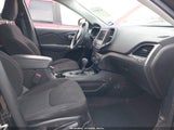 Jeep Cherokee Latitude Fwd 1C4PJLCB3LD581324 photo