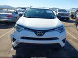 Toyota Rav4 Le JTMZFREV4JJ173496 снимка