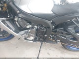 Suzuki Gsx-R750 JS1GR7MA6T7100125 снимка
