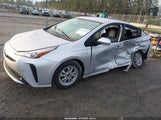 Toyota Prius Le JTDKARFU0K3084018 снимка
