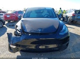 Tesla Model Y Performance Dual Motor All-Wheel Drive 7SAYGDEF4NF319027 fotografie