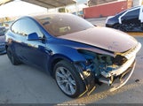 Tesla Model Y Long Range Dual Motor All-Wheel Drive 7SAYGDEE9RF062153 fotografie