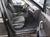 Volkswagen Tiguan 2.0T Se/2.0T Se R-Line Black/2.0T Sel 3VV2B7AX7MM072647 снимка