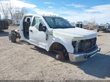 Ford F-350 Chassis Xl 1FD8W3F60HEC90510 photo