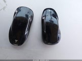 Tesla Model Y Performance Dual Motor All-Wheel Drive 7SAYGDEF9NF492672 fotografie