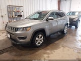 Jeep Compass Latitude 4X4 3C4NJDBB9JT161749 снимка