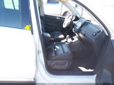 Volkswagen Tiguan 2.0T Sel WVGVV7AX4HW500436 снимка