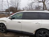 Nissan Pathfinder Platinum 5N1DR2MM8HC635344 fotografie