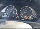 BMW 320I xDrive WBA8E5G59JNV03398 fotografie