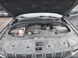Jeep Grand Cherokee L Laredo 4X4 1C4RJKAGXP8767572 fotografie