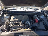 Toyota Camry Se 4T1B11HK5JU625646 photo