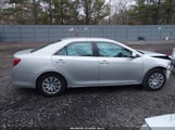 Toyota Camry Le 4T1BF1FK8EU456247 снимка
