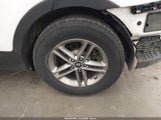 Hyundai Santa Fe Sport 2.4L 5NMZTDLB1JH093888 снимка