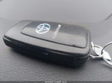 Toyota Corolla Le JTDEBRBE3LJ016415 снимка