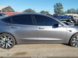 Tesla Model 3 Long Range Rear-Wheel Drive/Standard Rear-Wheel Drive 5YJ3E1EA4SF937976 photo