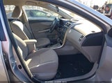 Toyota Corolla Le JTDBU4EE8DJ116281 снимка