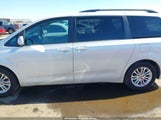 Toyota Sienna Xle 8 Passenger 5TDYK3DC1FS674926 photo