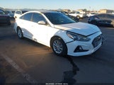 Hyundai Sonata Se 5NPE24AF1KH744335 снимка