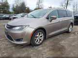 Chrysler Pacifica Touring L 2C4RC1BGXJR114951 снимка
