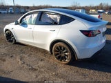 Tesla Model Y Long Range Dual Motor All-Wheel Drive 5YJYGDEEXMF065763 fotografie