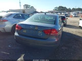 Volkswagen Passat 1.8T Limited Edition 1VWAS7A32FC109645 photo