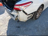 Toyota Camry Le 4T1B11HK4JU077624 fotografie