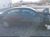 Toyota Corolla Le 2T1BURHE1GC693243 снимка