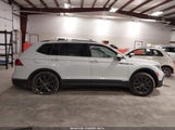Volkswagen Tiguan 2.0T Se 3VV3B7AX6NM008668 fotografie