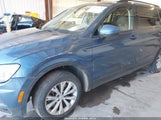Volkswagen Tiguan 2.0T S 3VV1B7AX8KM063268 photo