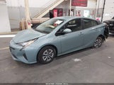 Toyota Prius Two JTDKBRFU3J3601257 снимка