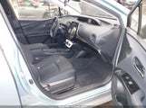 Toyota Prius Two JTDKBRFU3J3601257 снимка