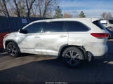 Toyota Highlander Hybrid Le 5TDBGRFH9JS046432 снимка