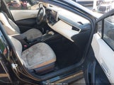 Toyota Corolla Le JTDEPRAE3LJ070963 снимка