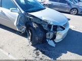 Toyota Camry Le 4T1BE32KX4U921713 снимка