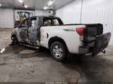 Toyota Tundra Grade 4.6L V8 5TFUM5F16AX002573 fotografie