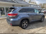 Toyota Highlander Le 5TDBZRFH1JS867017 снимка
