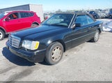 Mercedes-Benz E 320 WDBEA66E0RC139600 снимка