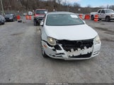 Volkswagen Eos 2.0T Luxury WVWFA71F77V045405 снимка