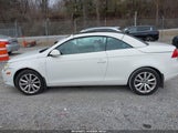 Volkswagen Eos 2.0T Luxury WVWFA71F77V045405 снимка