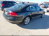 Volkswagen Passat 2.0L Tdi Sel Premium 1VWCV7A39FC085358 снимка