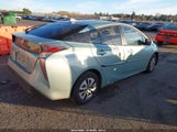 Toyota Prius Four JTDKARFU7J3058756 снимка